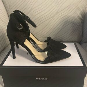NWT NINE WEST HEELS